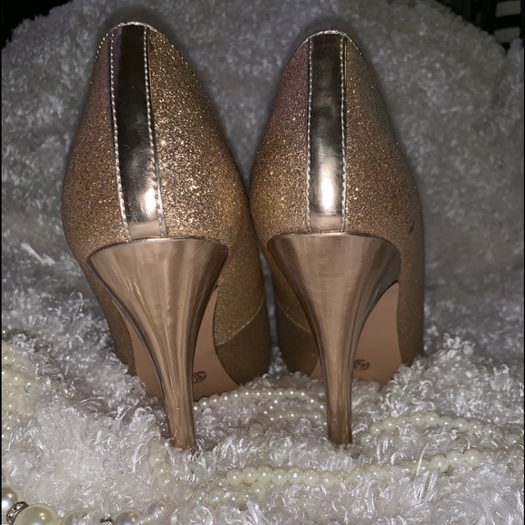 Dazzling Gold Peep Toe Heels - Picture 6 of 6